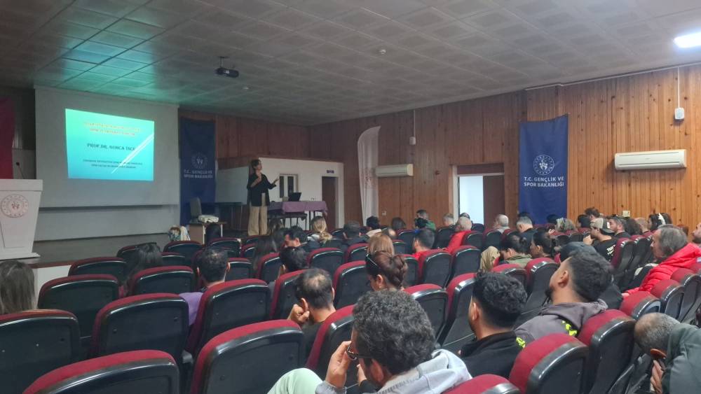 Adana Gençlik ve Spor İl Müdürlüğüne Bağlı Antrenörlere "Otizm Spektrum Bozukluğu Spor ve Davranış Yönetimi" Eğitimi Verilmiştir.